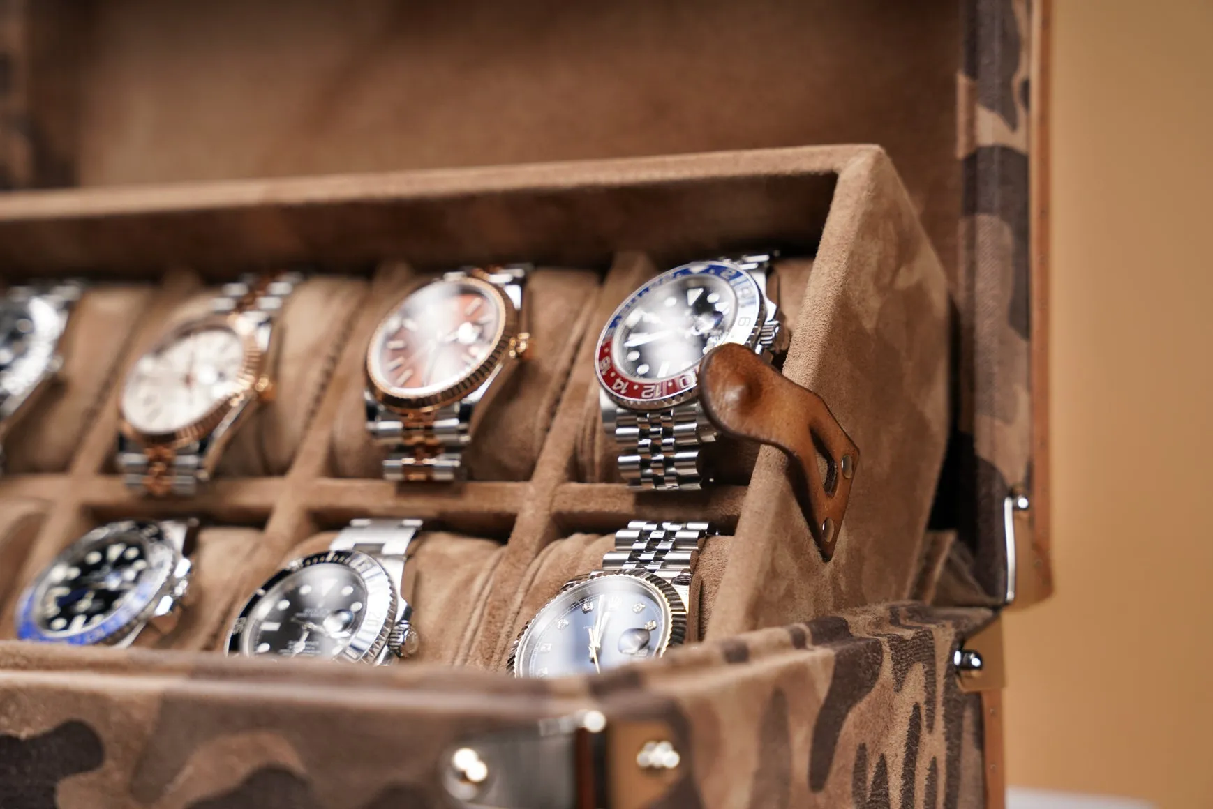 Petra Watch Case - Camouflage Sand