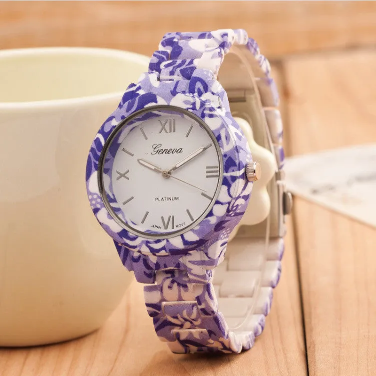 Women Watch Fashion Casual Plastic Flower Geneva Quartz Watch Elegant Popular Women Wristwatch Relogio Feminino Clock